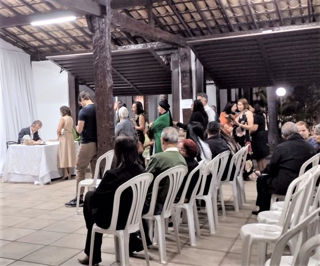 api-modulos/fotos/img/galeria_cat_culturais_545/545/13793/LANÇAMENTO DO LIVRO DE JÚLIO SALDANHA, DA LOUSA AO DIGITAL, 20.08.2026 (18).jpg